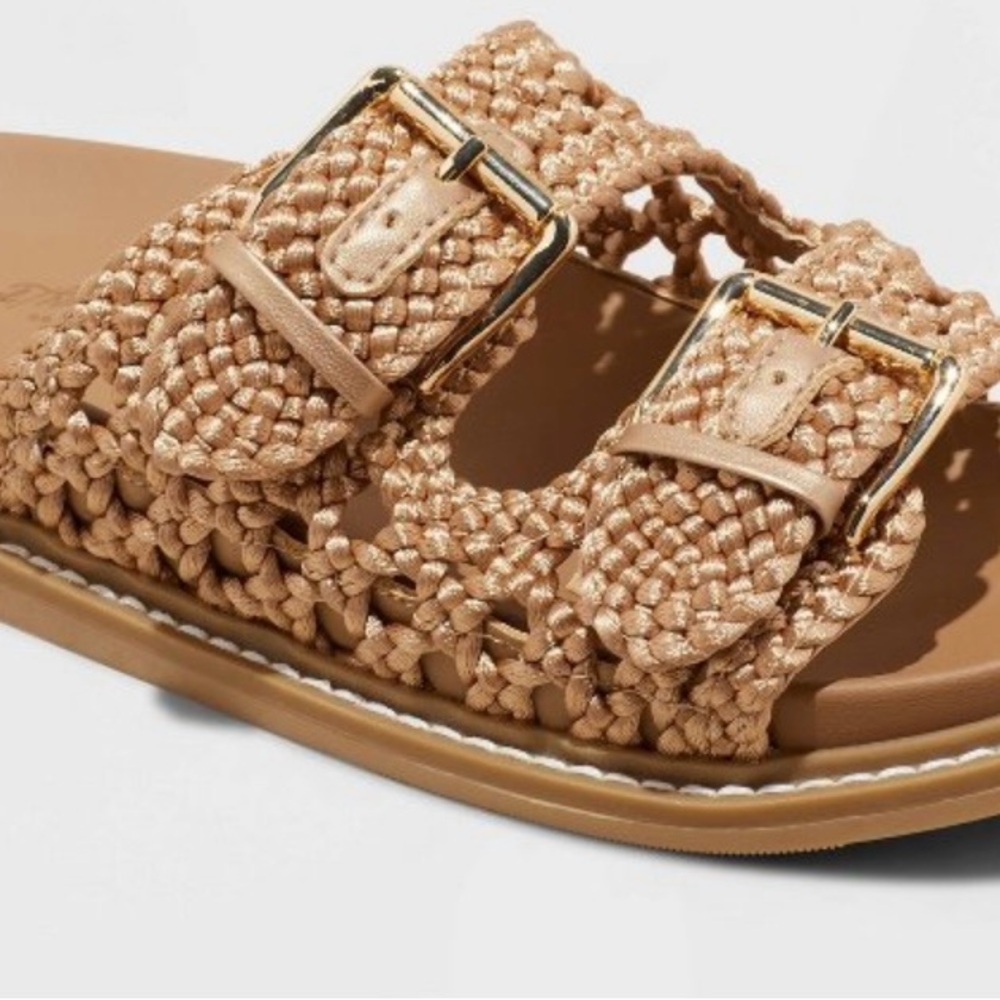Universal Thread Tan Sandals - Picture 4 of 4